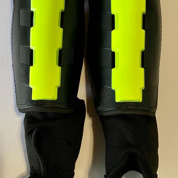 nike charge shin guards junior